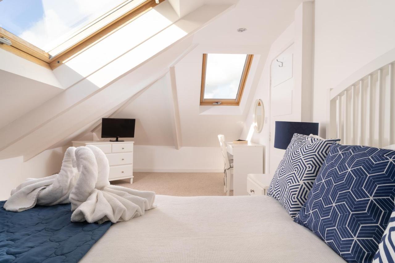 Stunning Views Over Mounts Bay With Balcony Penzance Exterior photo
